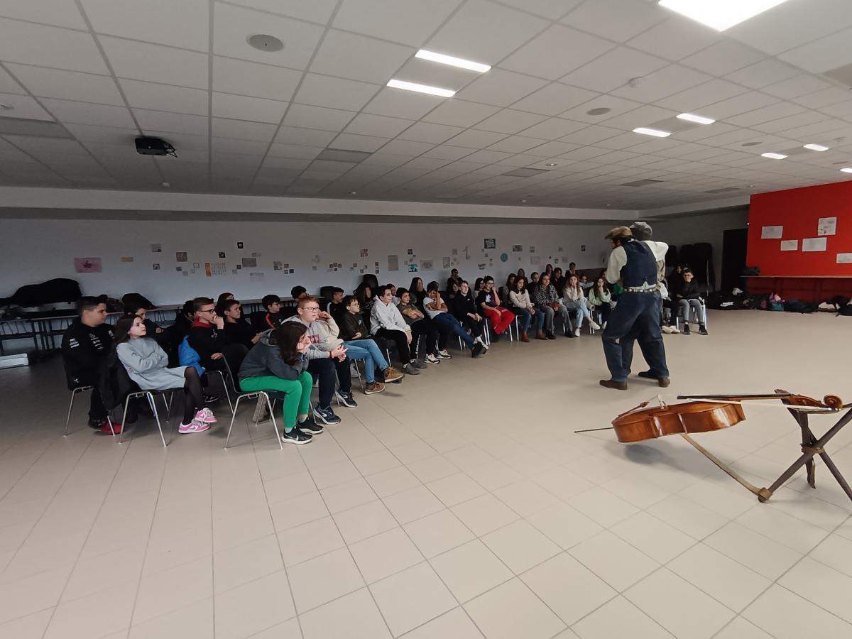 Théâtre au collège